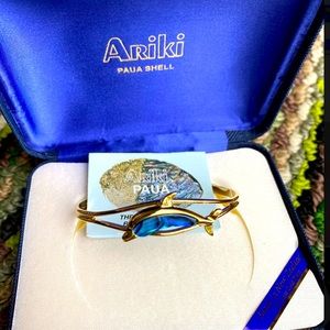 Vintage Ariki 22K gold plated Paua shell cuff bracelet